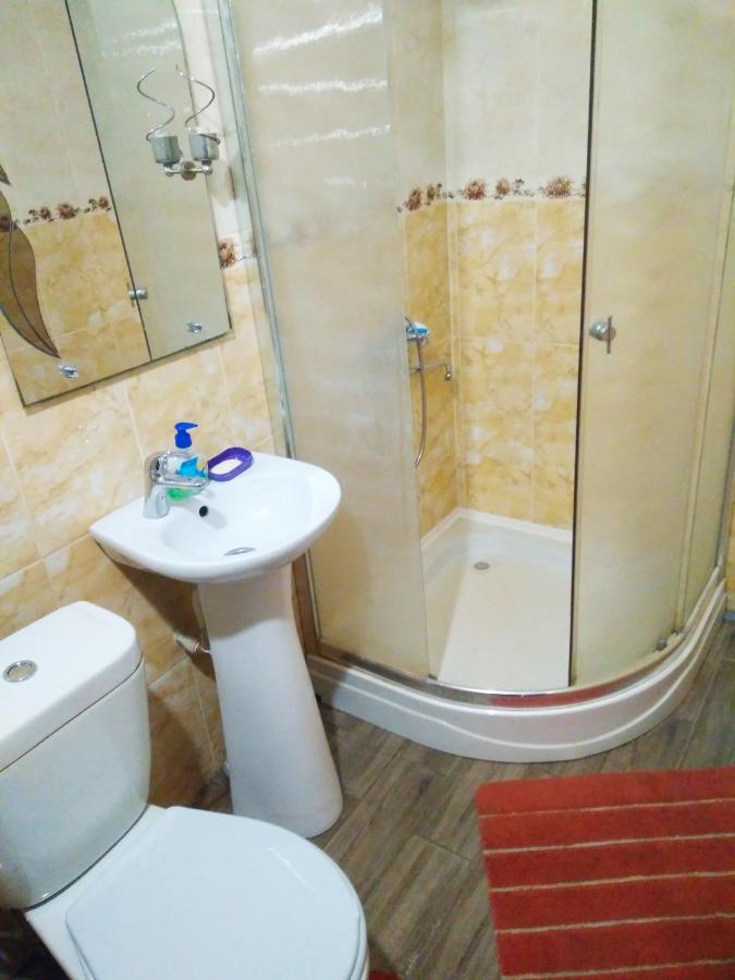 Двухкомнатная Квартира В Центре Okhtyrka 외부 사진
