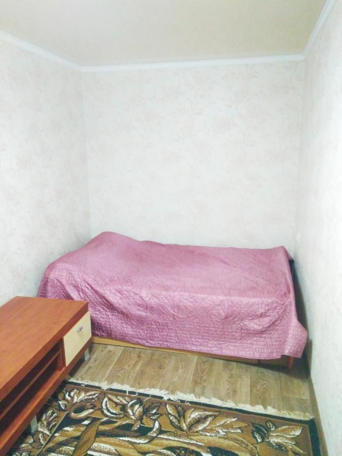 Двухкомнатная Квартира В Центре Okhtyrka 외부 사진